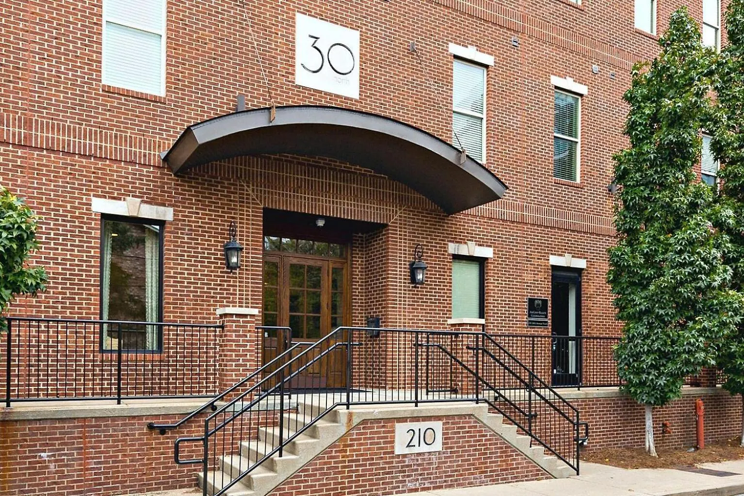 Holiday home Lofts At 30Th - Urban Utopia - 6 Mins To Broadway Nashville