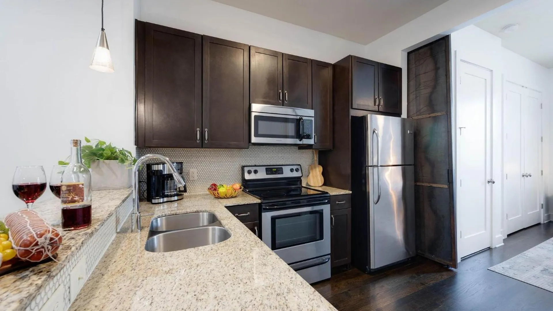 Lofts At 30Th - Urban Utopia - 6 Mins To Broadway Nashville 0*,  United States